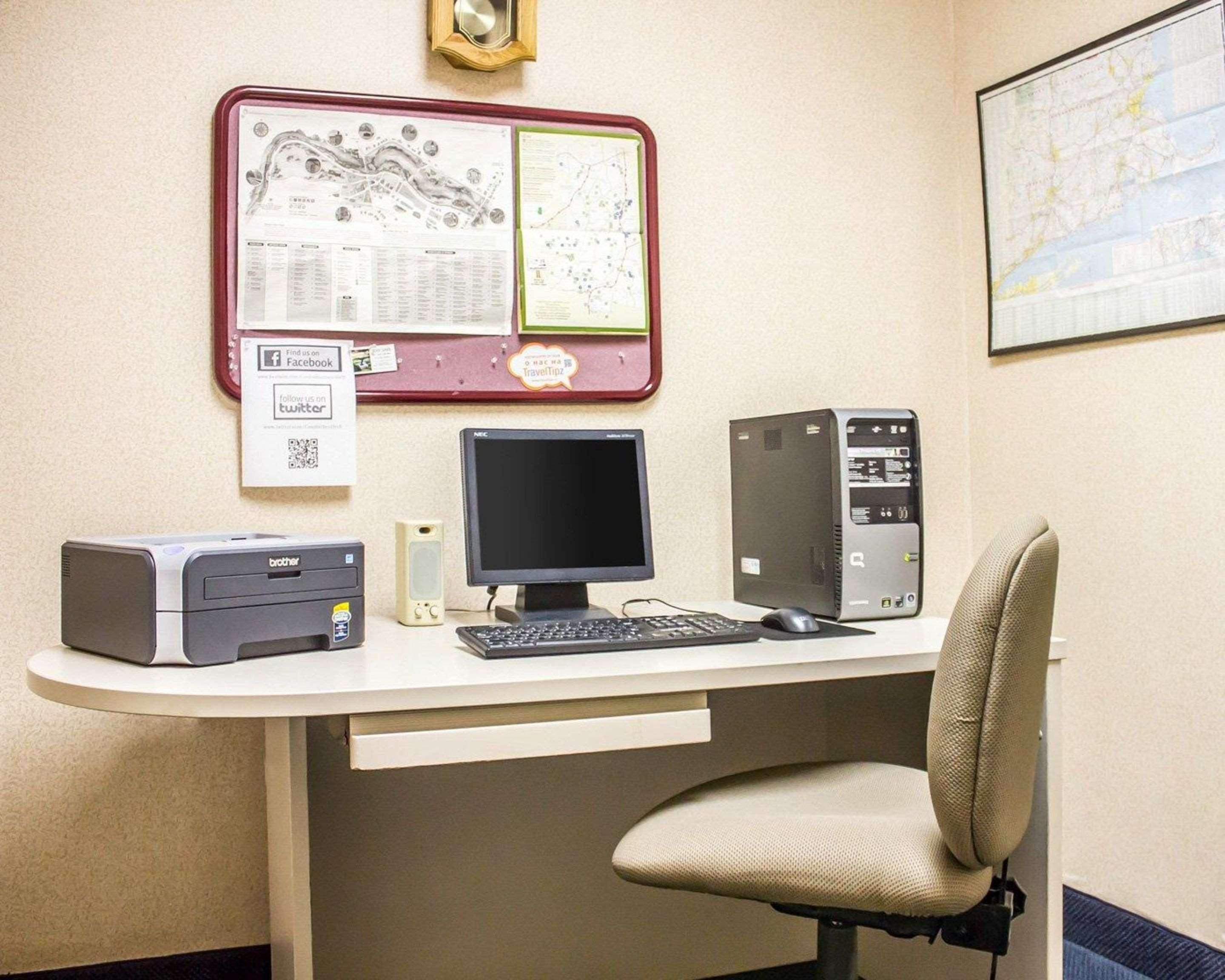 Comfort Inn & Suites Dayville Extérieur photo